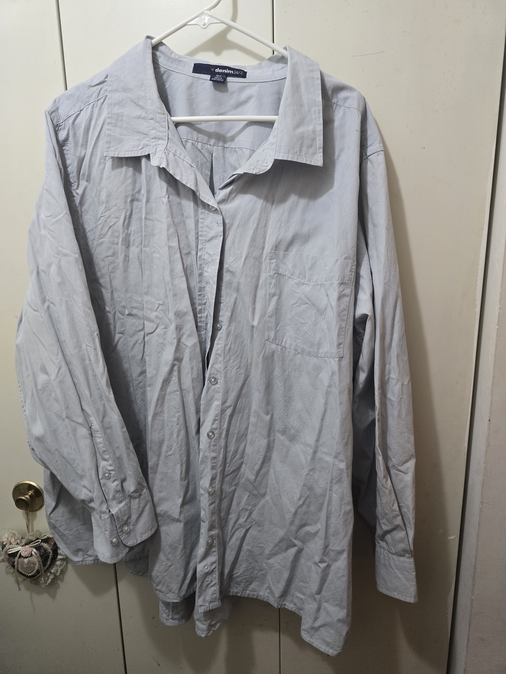 Denim 24/7 Women's Pale Blue Long-Sleeve Button Shirt